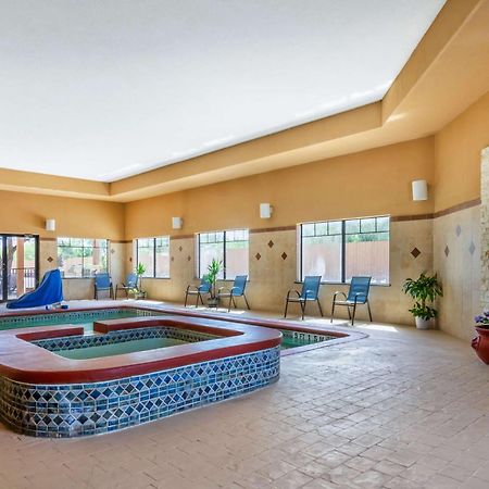فندق بيست ويسترن بلس ليتل إن آند سويتس Lytle المظهر الخارجي الصورة